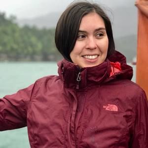 Meet your Posher, Ana